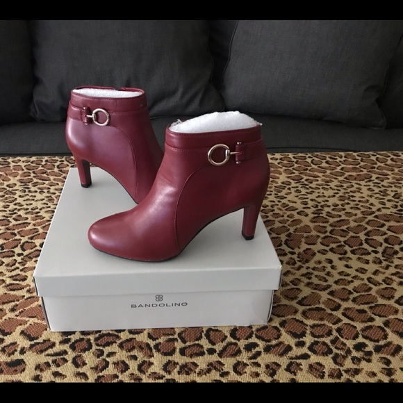 bandolino ankle booties